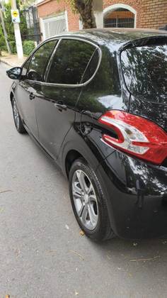 PEUGEOT 208 1.6 GRIFFE 16V FLEX 4P AUTOMÁTICO PEUGEOT 208 1.6 GRIFFE 16V FLEX 4P AUTOMÁTICO